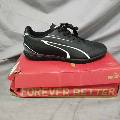 PUMA BLACK TRAINERS – SIZE 8
