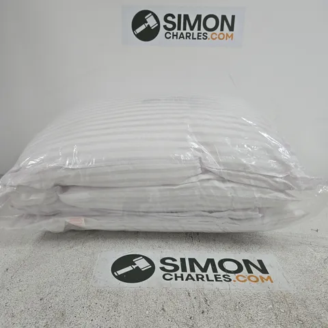 WHITE STRIPED PILLOW TRIO SET 