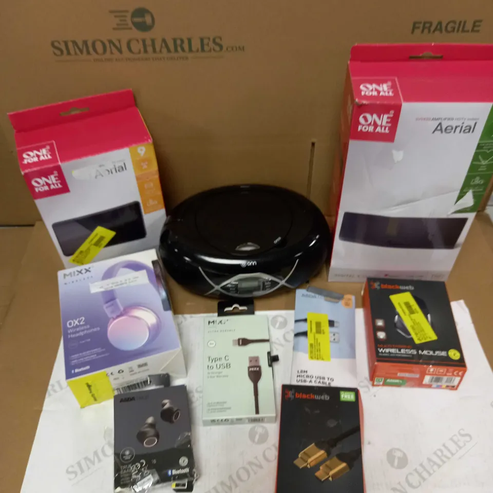 LOT OF APPROXIMATELY 30 ELECTRICAL ITEMS TO INCLUDE MIXX WIRELESS HEADPHONES, HDMI CABLE, WIRELESS MOUSE ETC