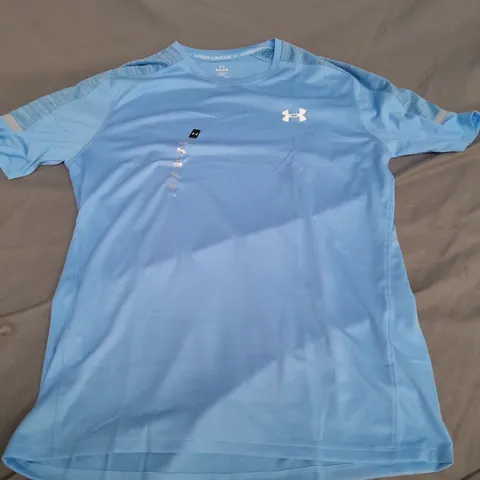 UNDER ARMOUR TRAINING TSHIRT IN BLUE MULTI SIZE S