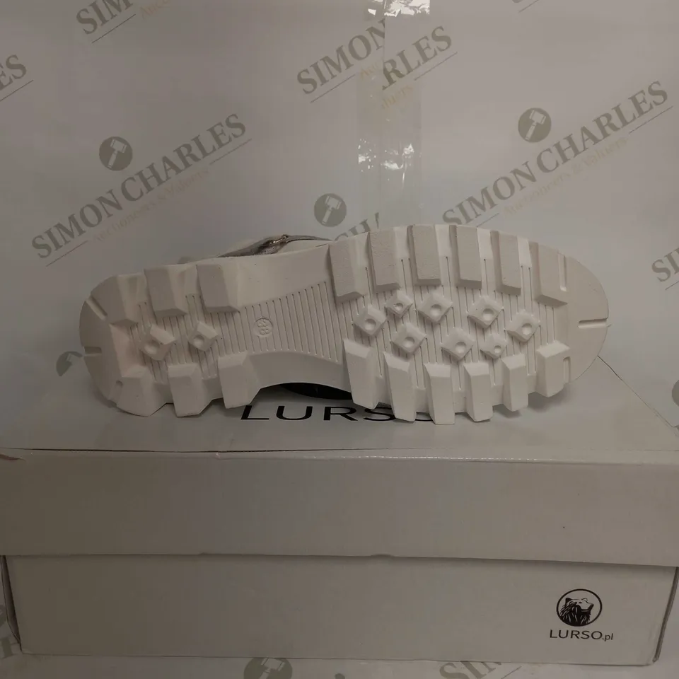 LURSO OBUWIE DAMSKIE WHITE BOOTS - EU 38