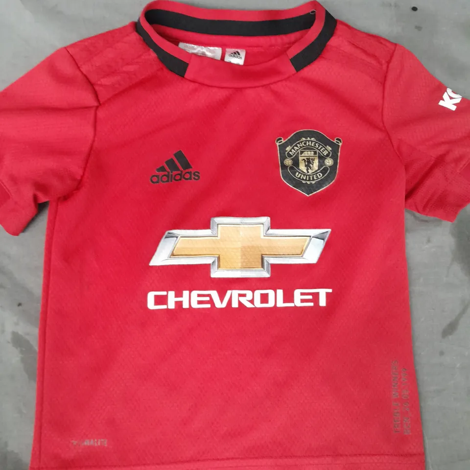 ADIDAS CHILDREN'S MANCHESTER UNITED TOP SIZE 18-24 MONTHS