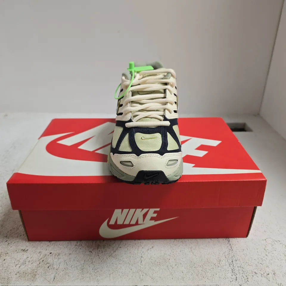 NIKE AIR PEGASUS 2005 RUNNING SHOES – 6