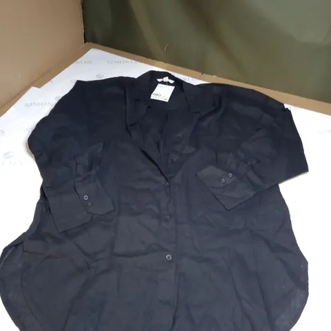 SMALL H&M BLACK BUTTONED SHIRT 