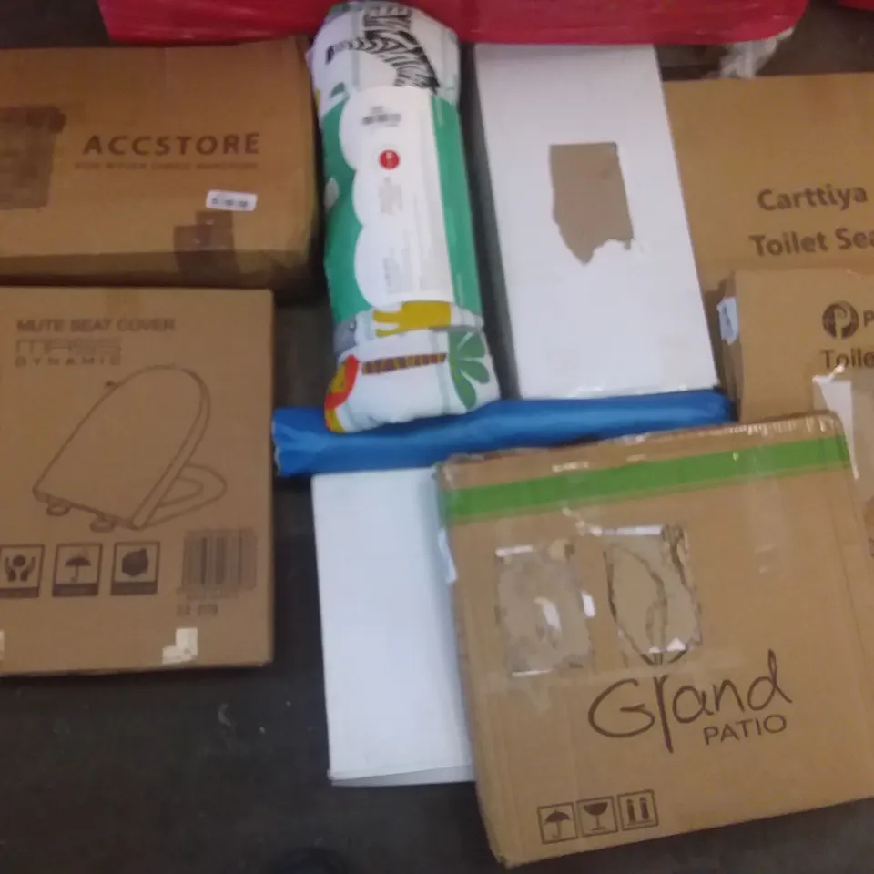 PALLET OF ASSORTED ITEMS INCLUDING MASS DYNAMIC TOILET SEAT, ACCSTORE FABRIC WARDROBE, CARTTIYA TOILET SEAT, PIPISHELL TOILET SEAT, OEKO-TEX STANDED 100 BABY COVER, TIGERXBANG 