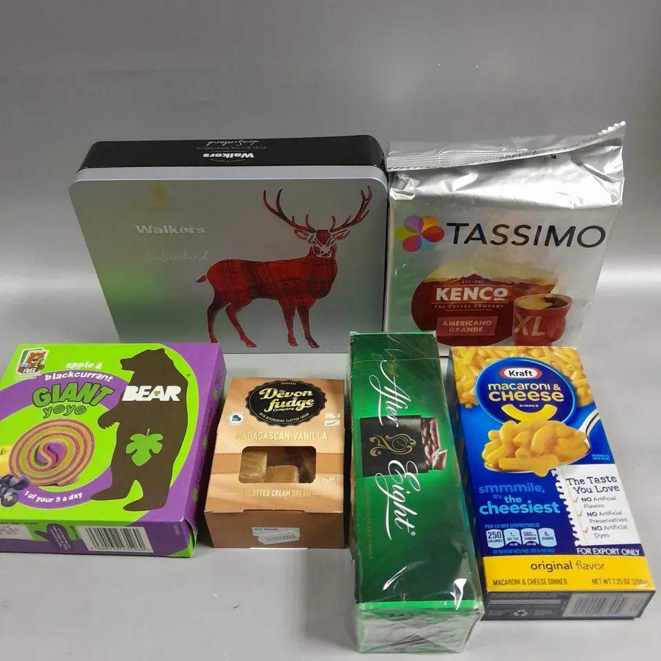 APPROXIMATELY 10 ASSORTED FOOD/DRINK PRODUCTS TO INCLUDE AFTER EIGHT MINTS, TASSIMO COFFEE, WALKERS SHORTBREAD SELECTION ETC  