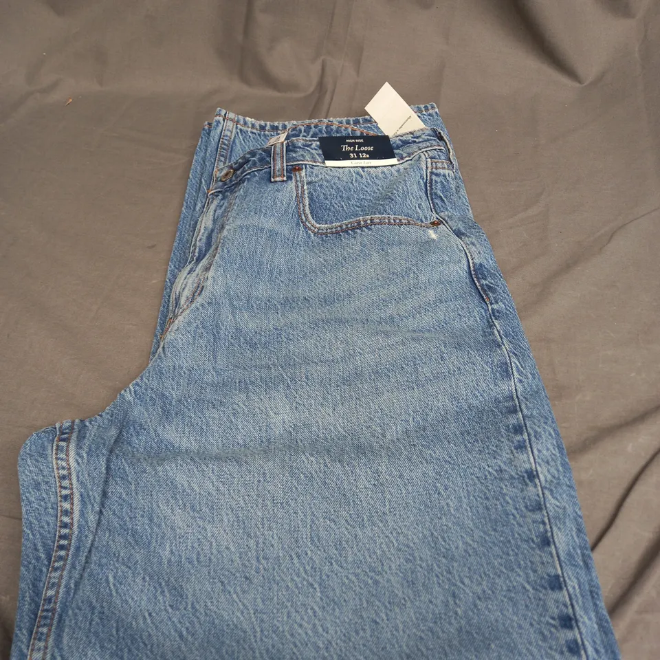 ABERCROMBIE AND FITCH HIGH RISE DENIM JEANS SIZE W31
