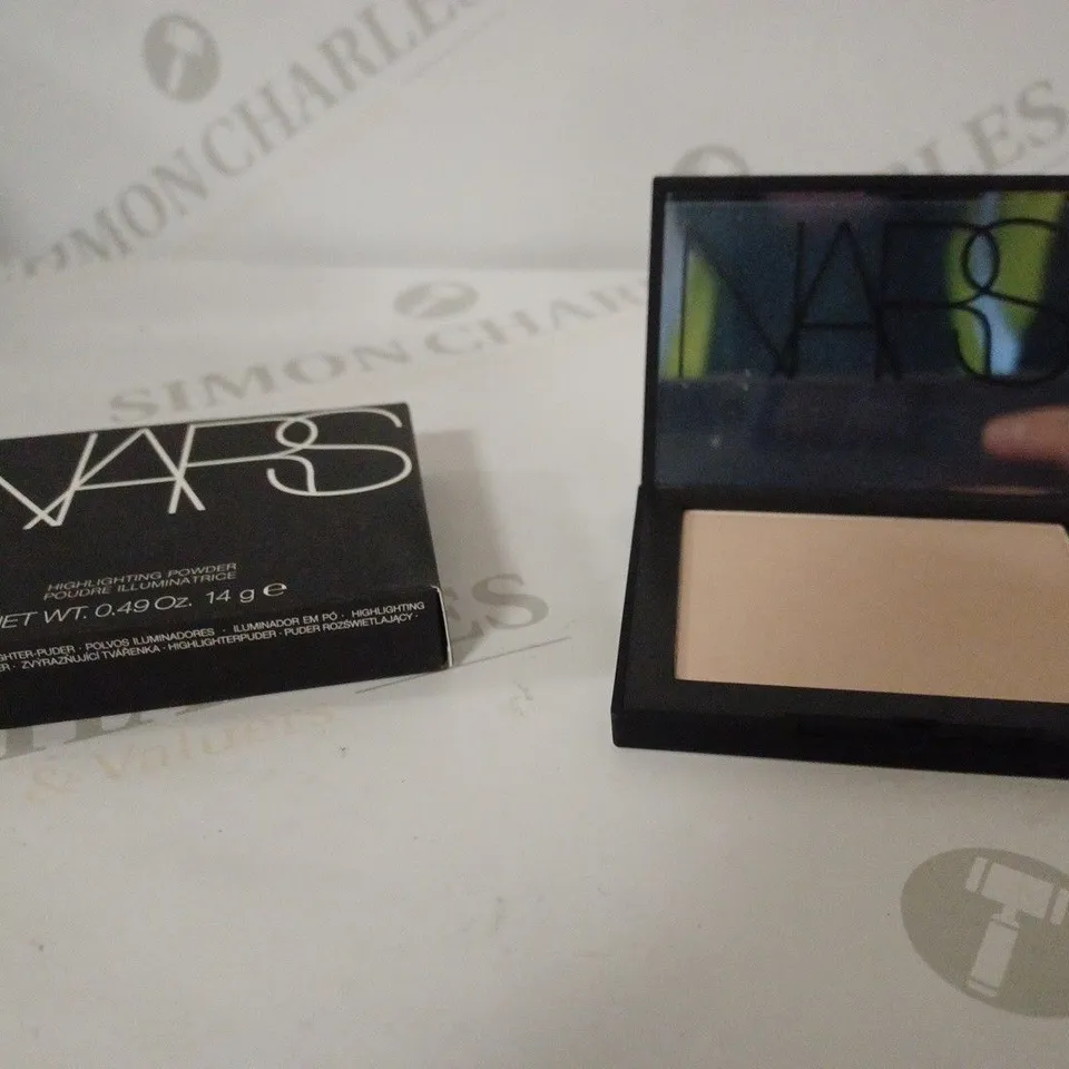 NARS HIGHLIGHTING POWDER, CAPRI 5220 (14G/0.49OZ)
