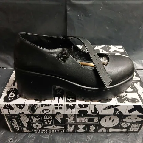 BOXED PAIR OF KOI WOMEN'S BLACK VEGAN LEATHER MARY JANE SHOES WITH STRAP β UK SIZE 5