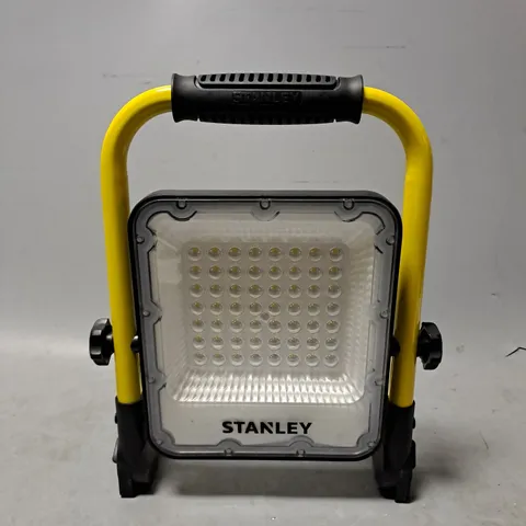 BOXED STANLEY 20W RECHARGEABLE WORKLIGHT 