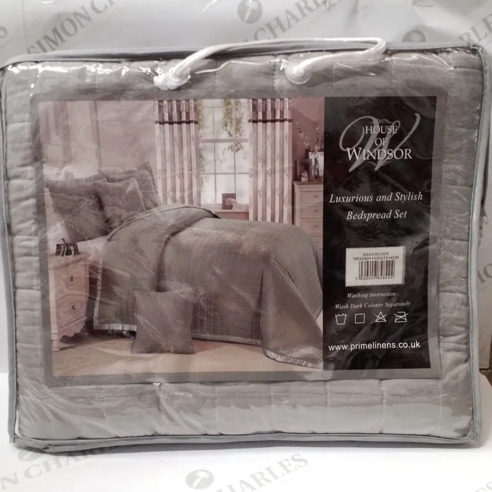BRAND NEW HOUSE OF WINDSOR OSCA 185×240CM BEDSPREAD SET - SILVER