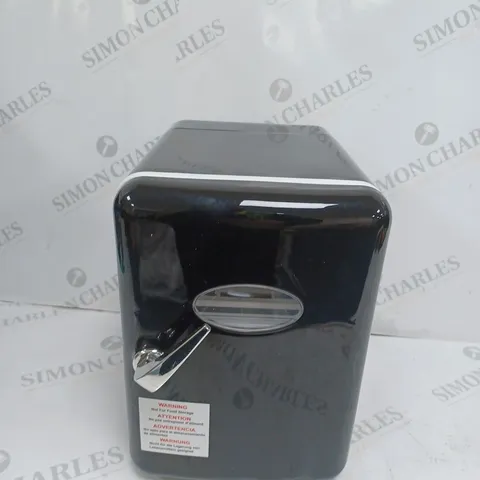 SO CHILL MINI FRIDGE BLACK