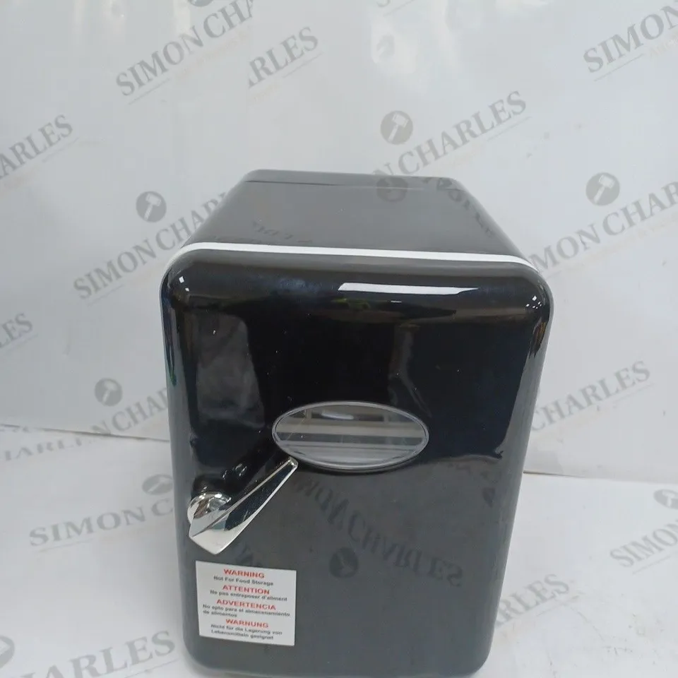 SO CHILL MINI FRIDGE BLACK RRP £44.99