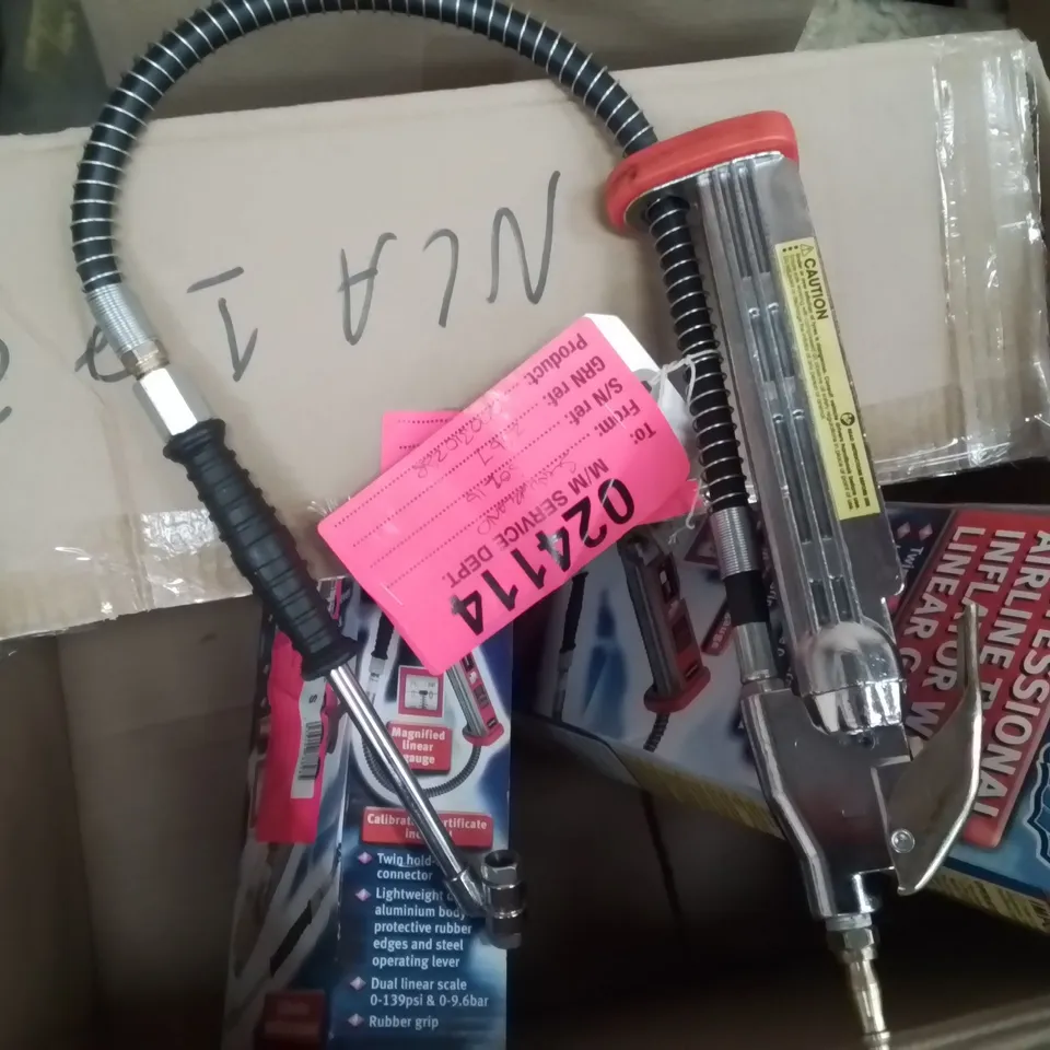 MIXED BOX OF TOOLS TO INCLUDE: X3 CLARKE AIR PROFESSIONAL AIRLINE TYRE INFLATOR WITH LINEAR GAUGE 