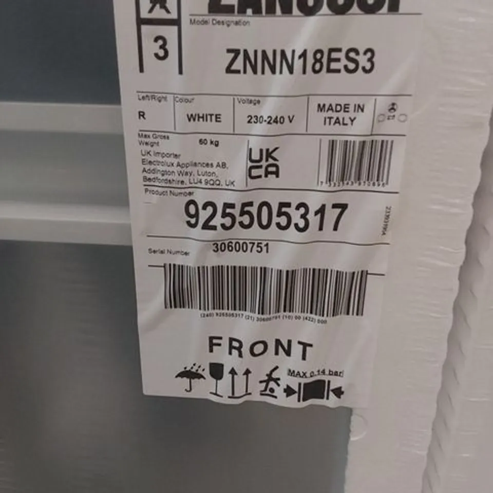 ZANUSSI SERIES 60 INTEGRATED FRIDGE FREEZER WHITE Model ZNNN18ES3 RRP £734