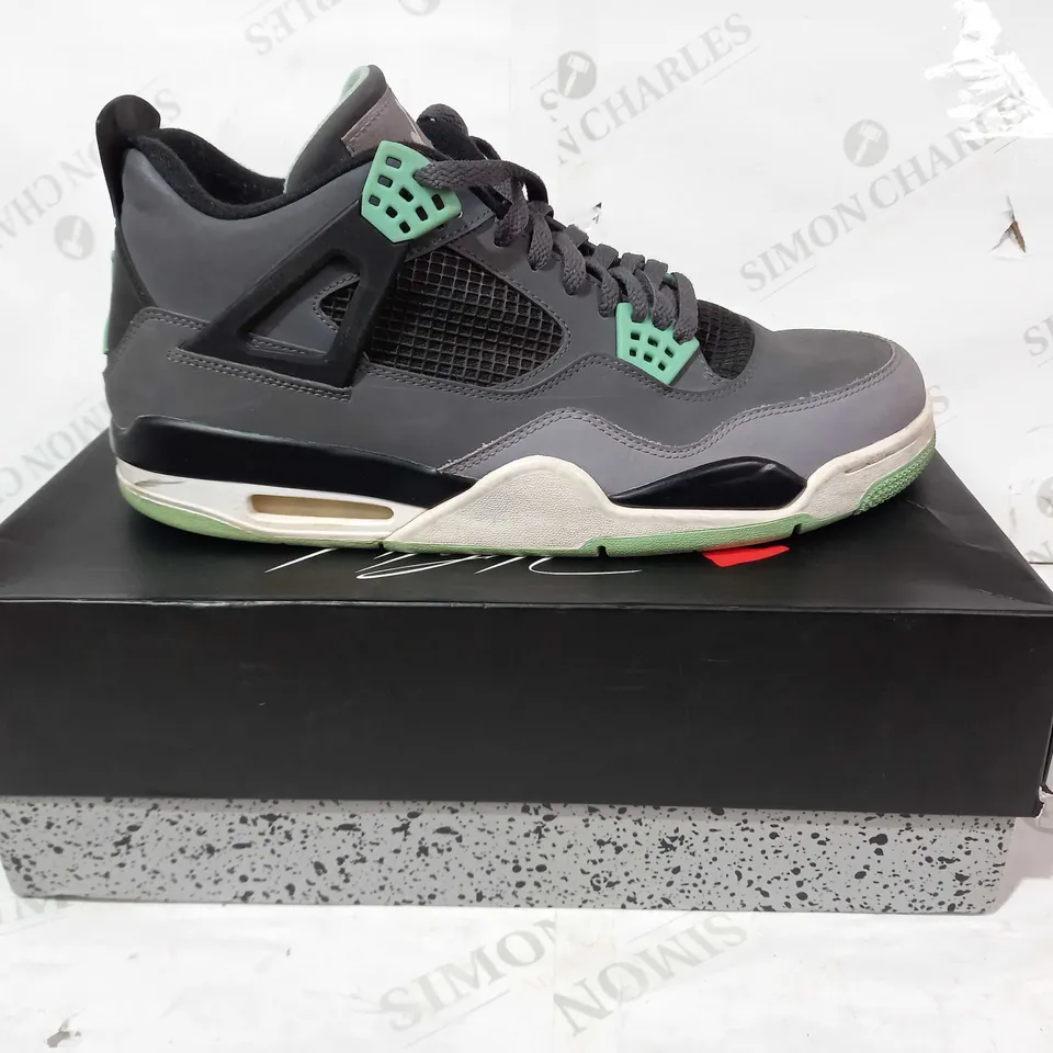 BOXED PAIR OF NIKE AIR JORDAN 4 IN DARK GREY/GREY/GREEN UK SIZE 12