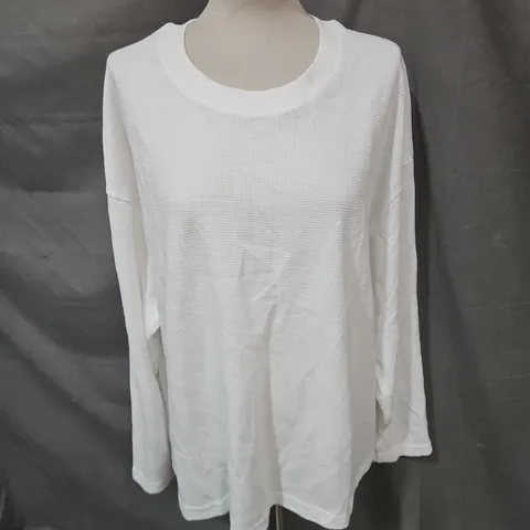 MARVOTTI WAFFLE DRAPE LONG SLEEVE TEE IN WITE SIZE XL