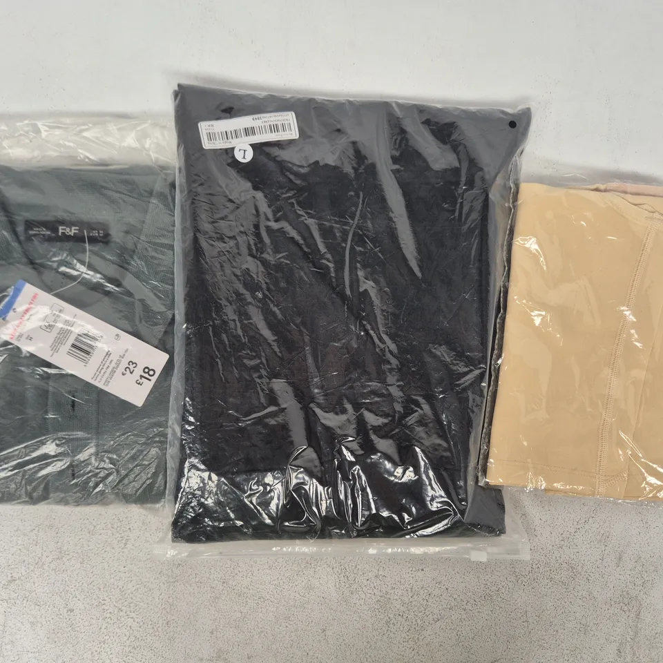 APPROXIMATELY 20 ASSORTED CLOTHING AND FASHION PRODUCTS IN VARIOUS STYLES AND SIZES - COLLECTION ONLY