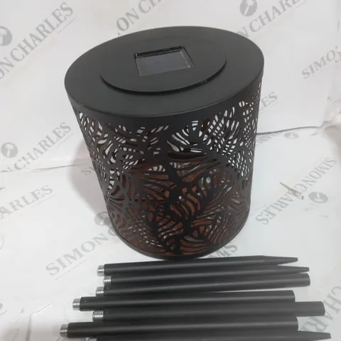 LUXFORM SOLAR GARDEN TRIPOD LIGHT LEAVES