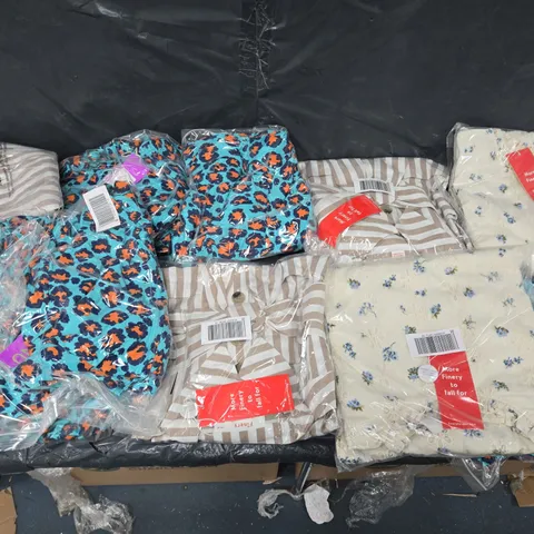 BOX OF APPROXIMATELY 10 ASSORTED BAGGED PIECES OF CLOTHING IN VARIOUS STYLES, SIZES, AND BRANDS