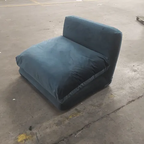 QUALITY DESIGNER VELVET UPHOLSTERED CHAIR BED