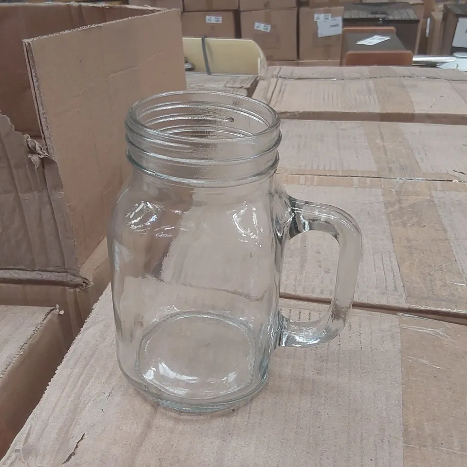 PALLET CONTAINING APPROXIMATELY 11x BOXES OF 24 UTOPIA TENNESSEE HANDLED 22OZ JAR GLASSES