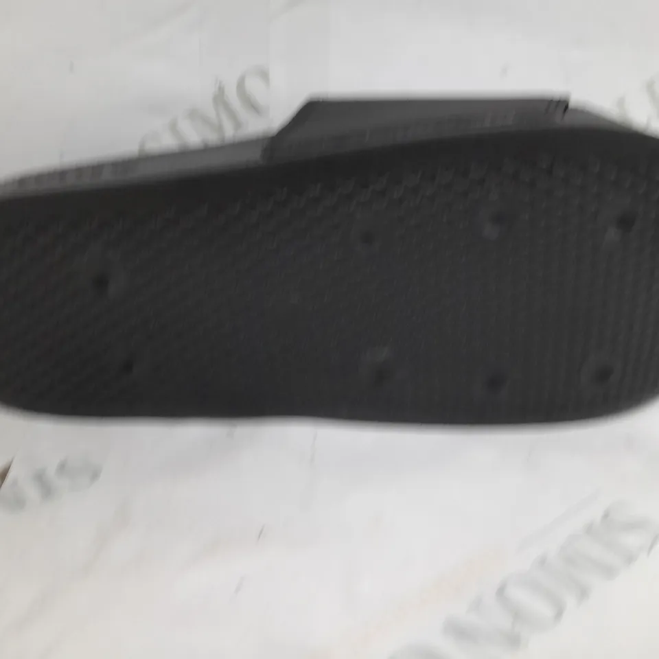 PAIR OF ADIDAS MENS SLIDES IN BLACK - SIZE 9