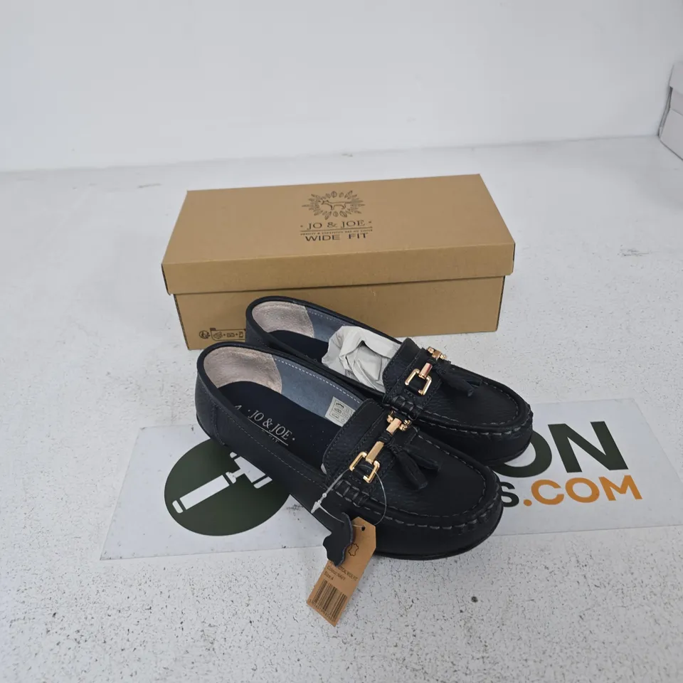 JO & JOE WIDE FIT NAVY LOAFERS - WOMEN'S UK 4 (BOXED)