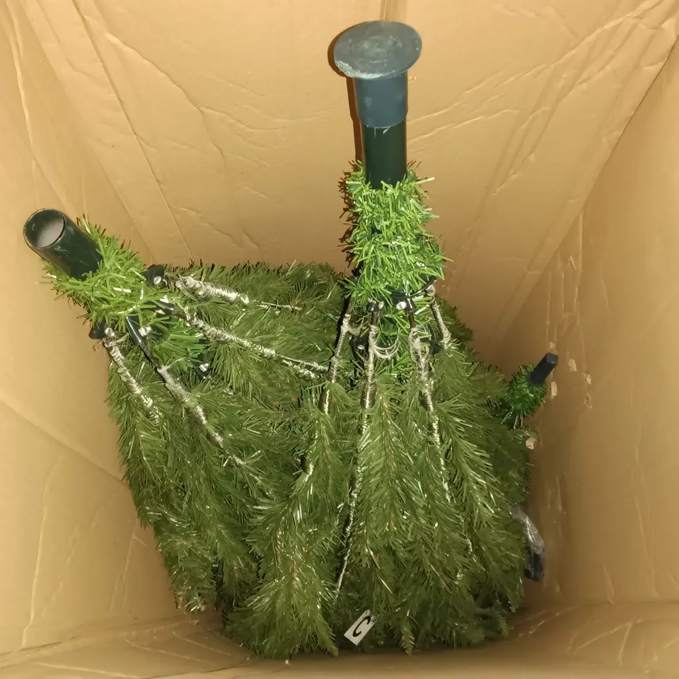 ARTIFICIAL CHRISTMAS TREE - SIZE UNSPECIFIED 