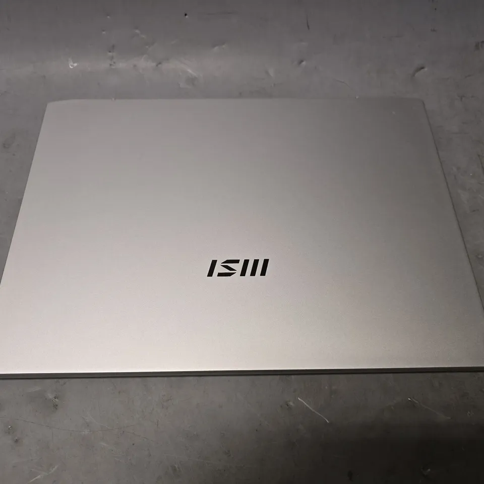 MSI PRESTIGE 16 STUDIO LAPTOP