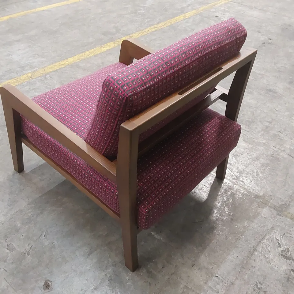 QUALITY DESIGNER ITALIAN MADE NAMY LITTLE ARMCHAIR 