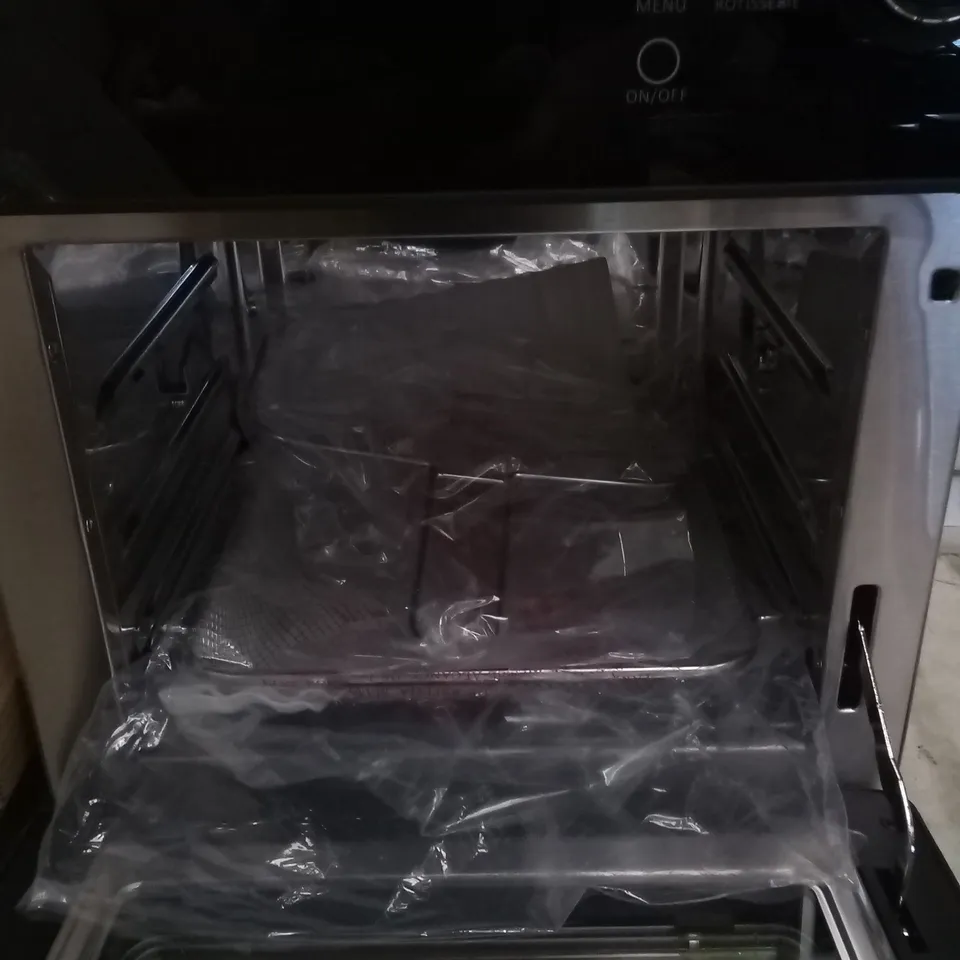 BOXED COOKSHOP AIR FRYER OVEN 14.5L WITH ACCESSORIES