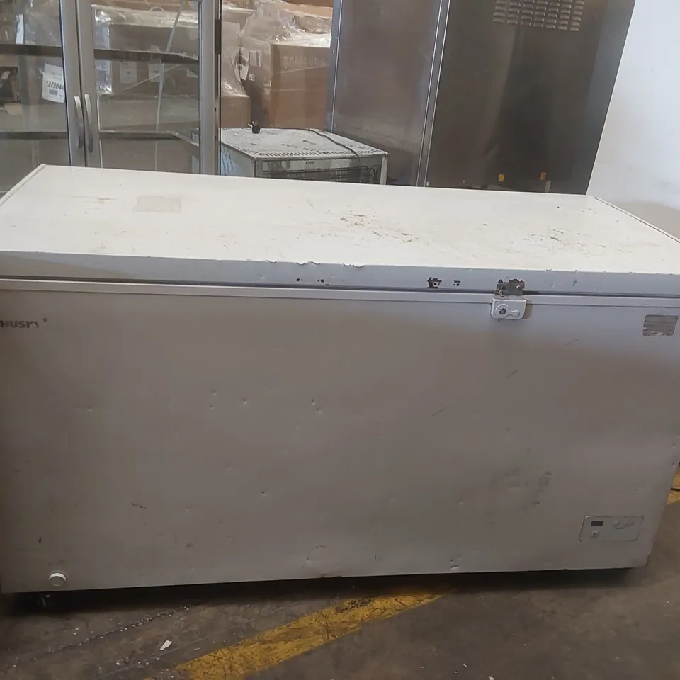 HUSKY F500-SD-UK-XG COMMERCIAL CHEST FREEZER