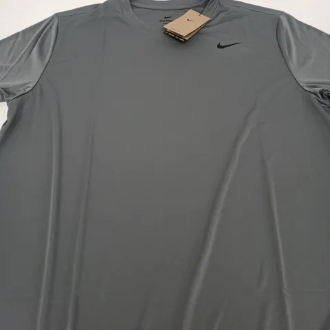 NIKE MEN'S TRAINING T-SHIRT – GREY - XL