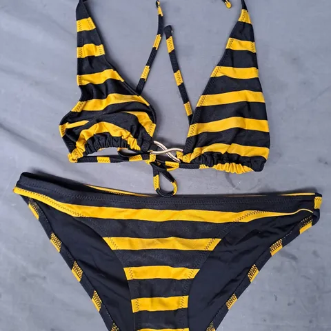 BOX OF APPROXIMATELY 20 ASSORTED UNBRANDED BIKINIS IN BLACK/YELLOW STRIPES (SIZES VARY) - COLLECTION ONLY