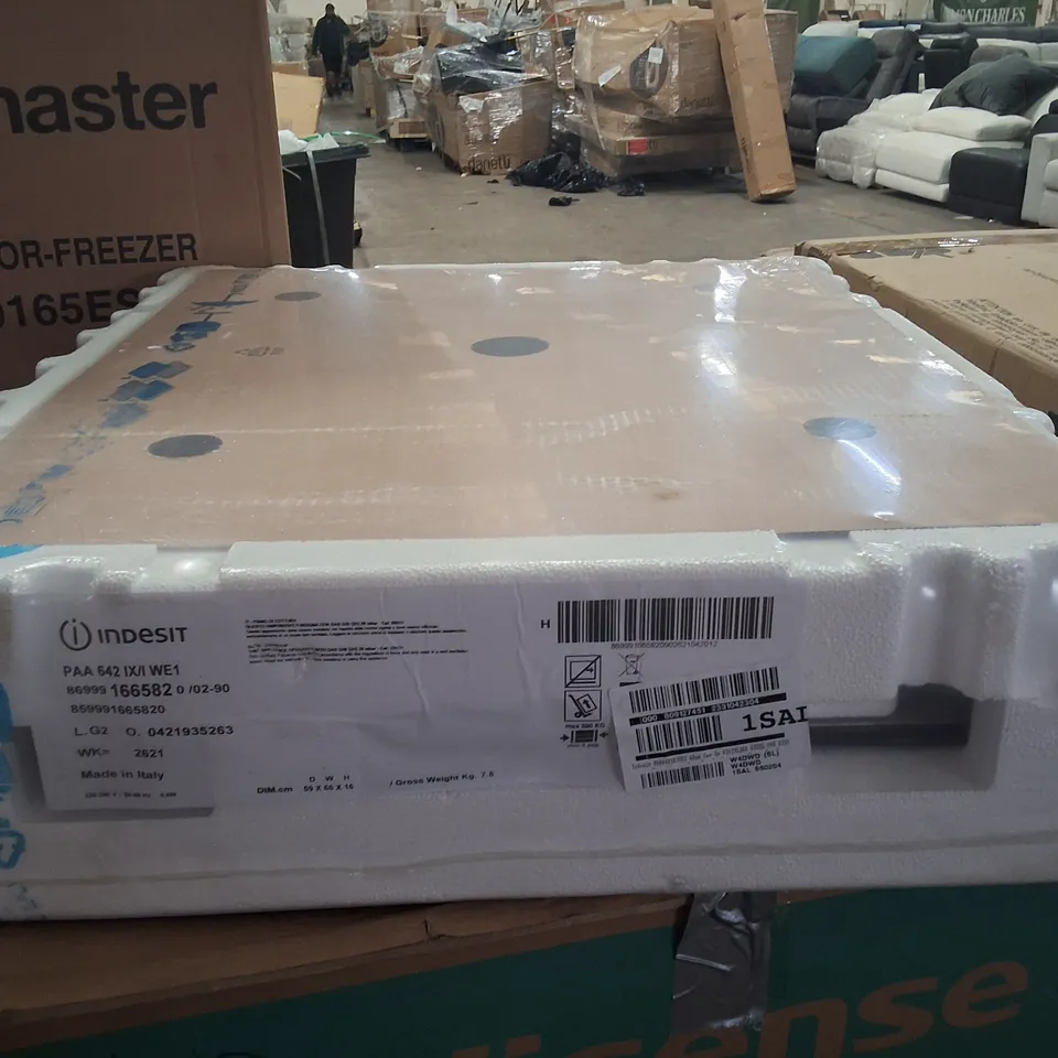 BOXED INDESIT PAA 642 IX/I WE1 GAS HOB - STAINLESS STEEL