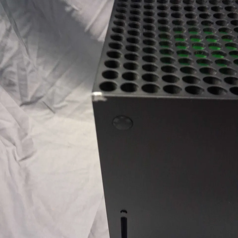 BOXED XBOX SERIES X 1TB CONSOLE 