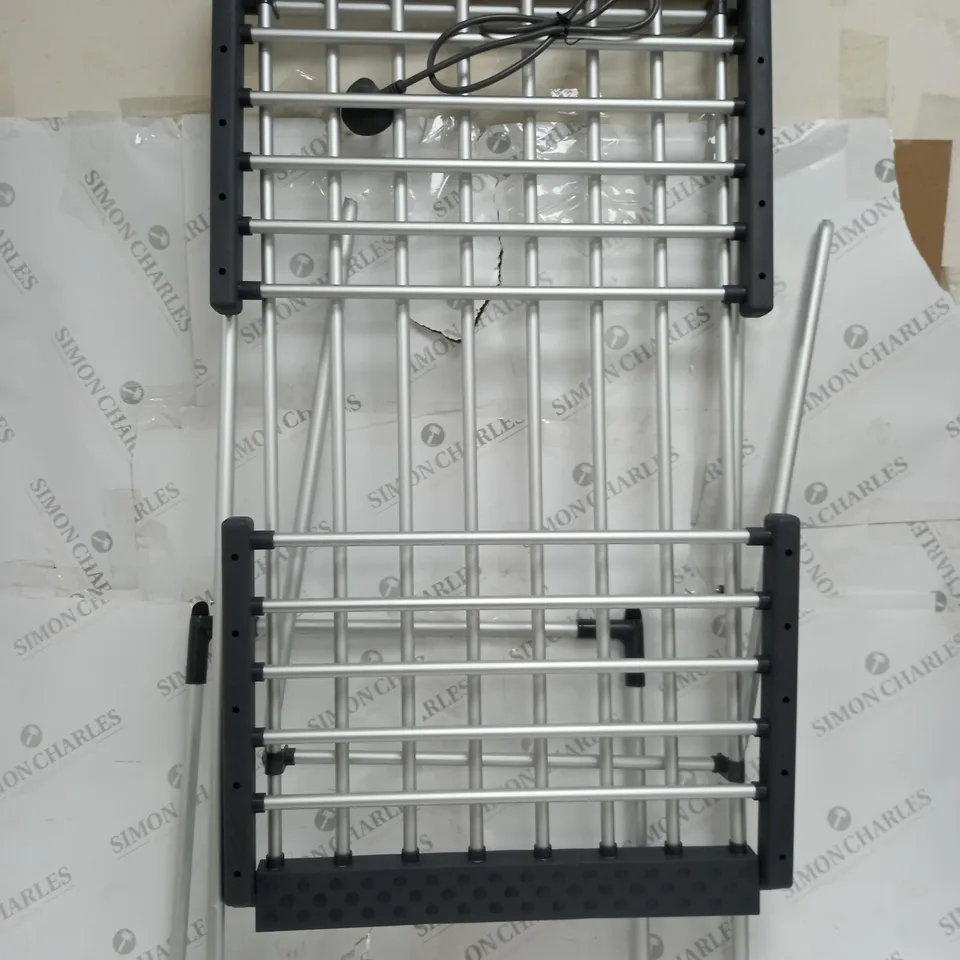 BOXED BLACK AND DECKER DELUXE ELECTRIC LAUNDRY AIRER - COLLECTION ONLY RRP £112.99