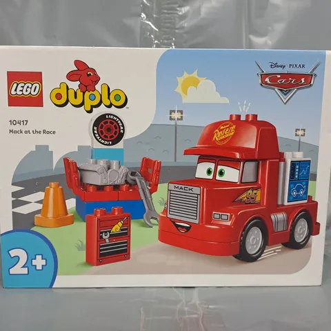LEGO DUPLO DISNEY CARS 10417 - MACK AT THE RACE