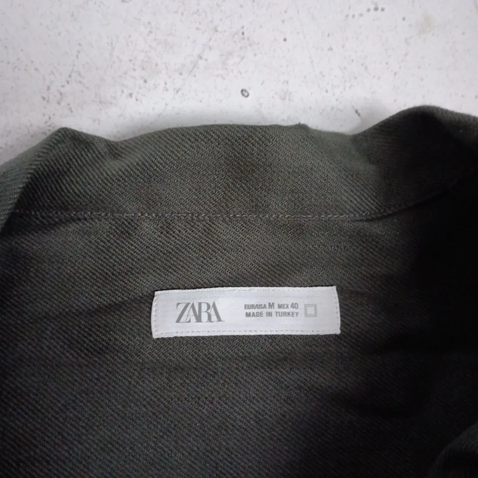 ZARA WOMEN’S BUTTON-DOWN SHIRT – DARK OLIVE/BLACK, UK 12 (EU 40) – MADE IN TURKEY 