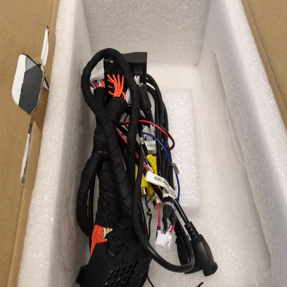 Android Auto Car screen – Black with Wiring Harness & User Manual