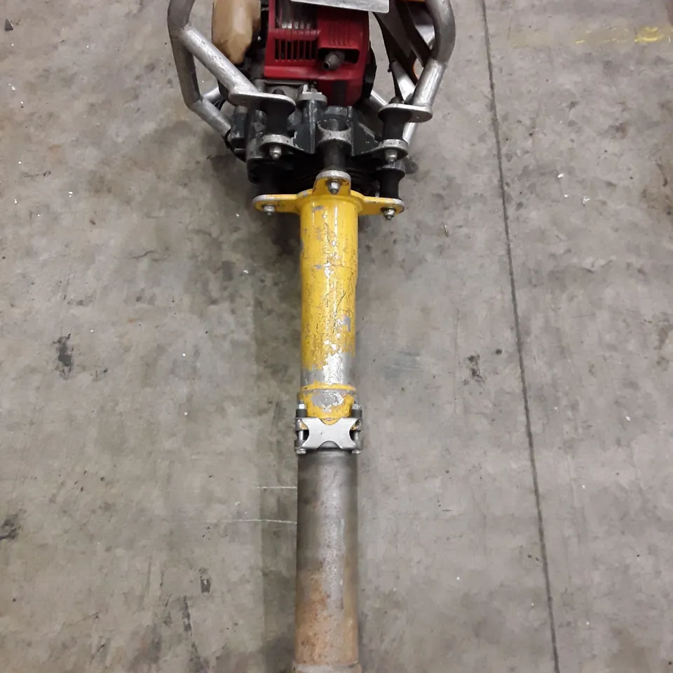 ROBEL 2 STROKE VERTICAL TAMPER