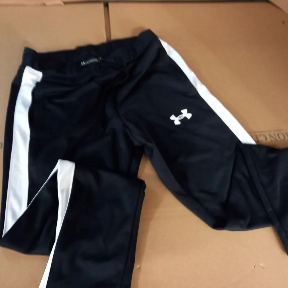 UNDER ARMOUR FITTED TRACK PANTS - MD