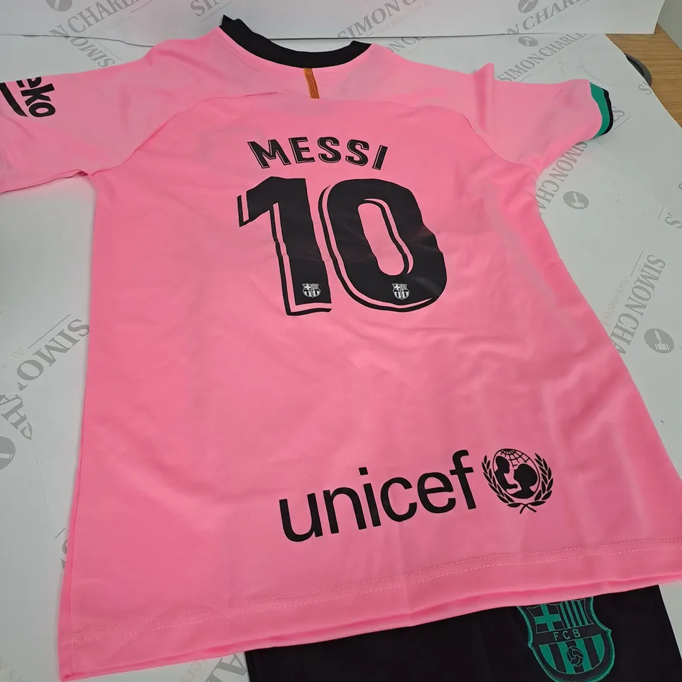 FC BARCELONA FULL AWAY KIT WITH MESSI 10 ON BACK - SIZE 26