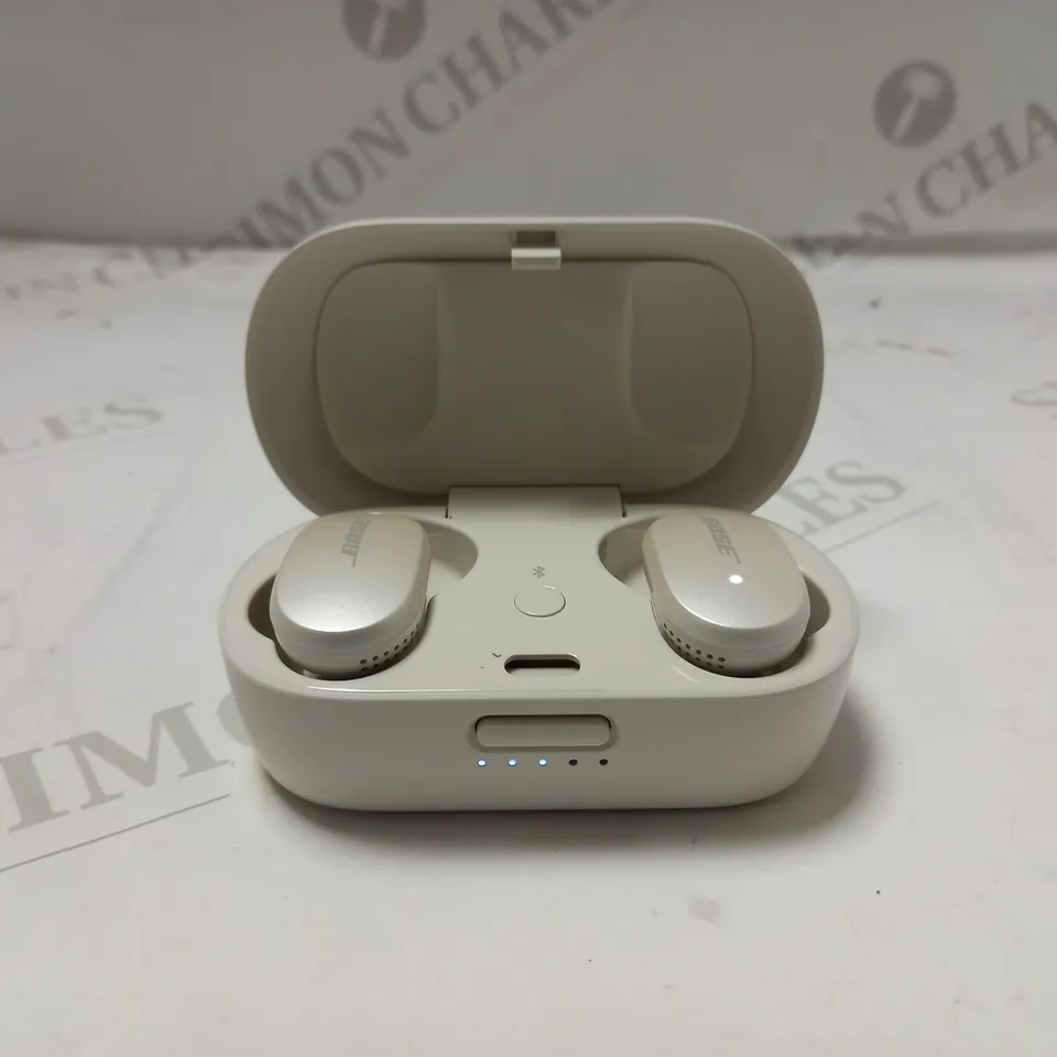 BOSE QUIETCOMFORT NOISE CANCELLING EARBUDS