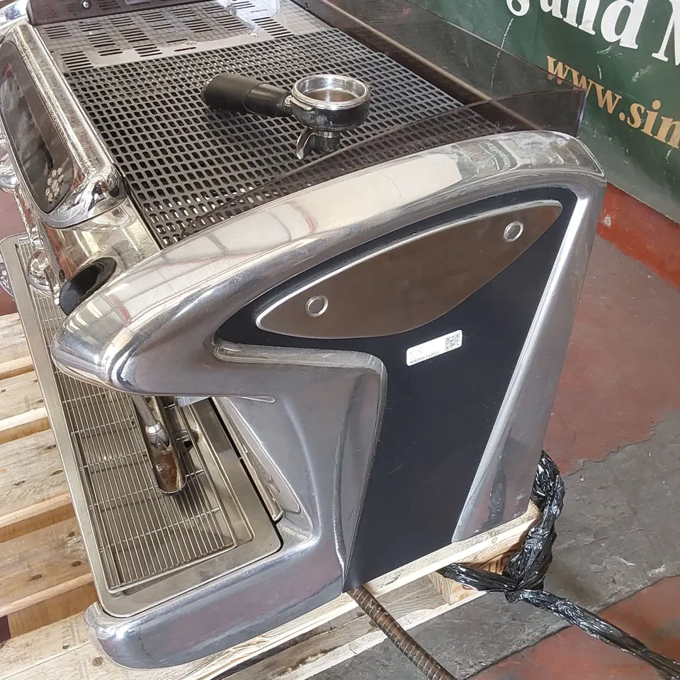 FAEMA EMBLEMA 2 GROUP COMMERCIAL COFFEE ESPRESSO MACHINE - MSEMBL2