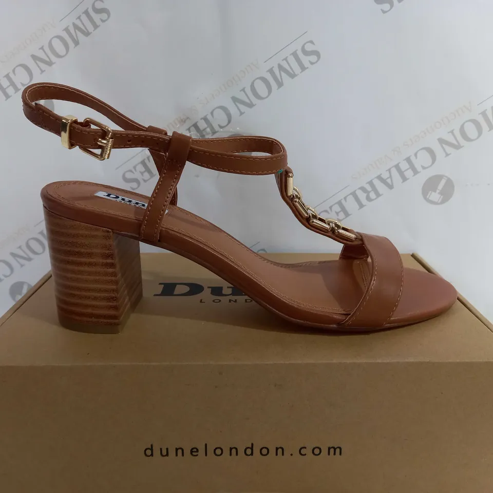 BOXED DUNE JUST HARDWARE DETAIL BLOCK HEEL SANDALS, TAN, UK 7