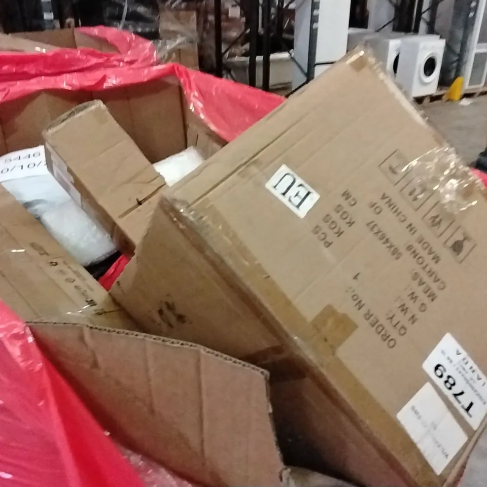 PALLET OF ASSORTED HOUSEHOLD GOODS AND PRODUCTS TO INCLUDE;CEILING LIGHT,FLY ZAPPER,ETC