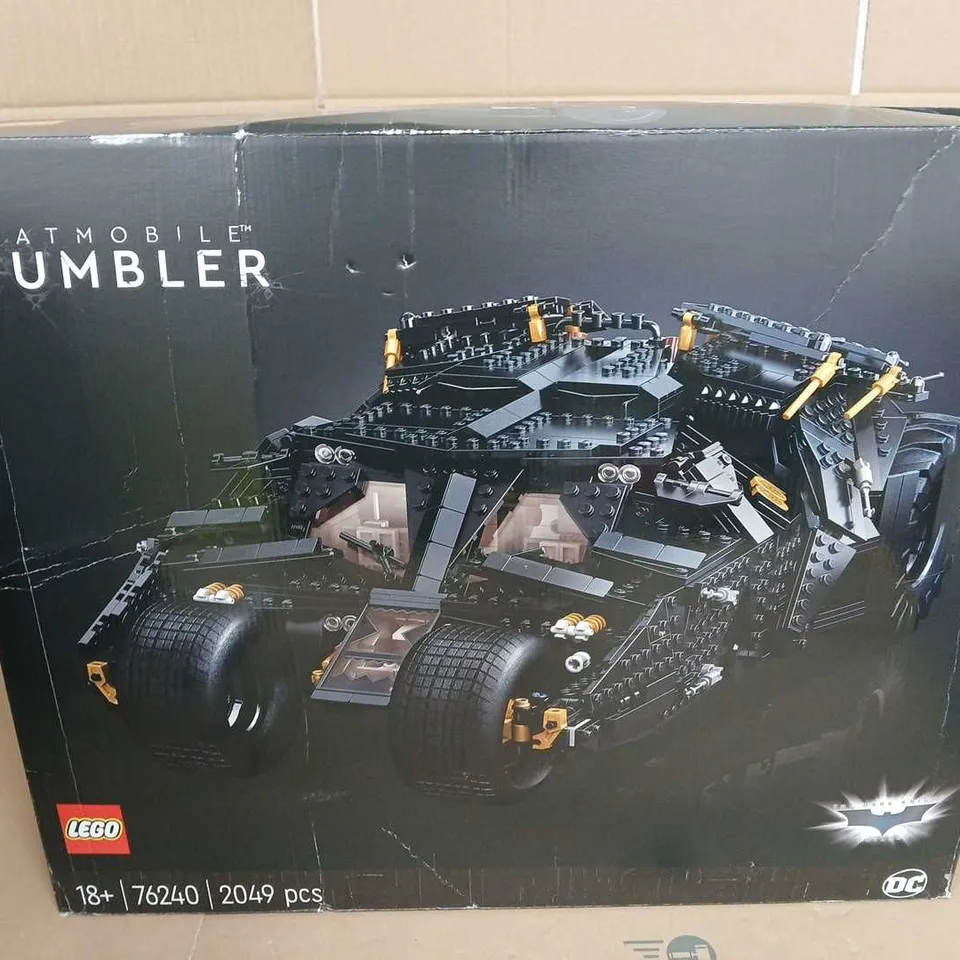 BOXED LEGO 76240 BATMAN THE DARK KNIGHT TRILOGY BATMOBILE TUMBLER 76240 RRP £229.99