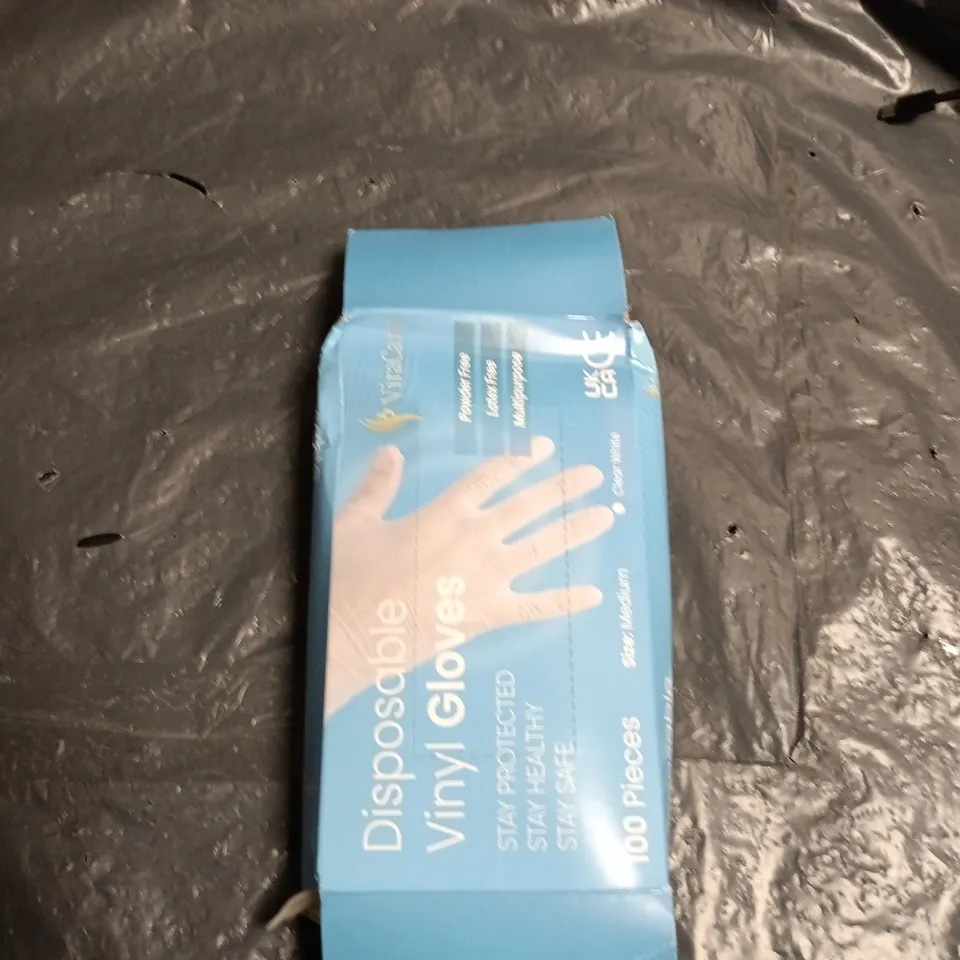 BOX OF APPROXIMATELY 20 ASSORTED HOUSEHOLD ITEMS TO INCLUDE: PIZZA TRAY AND DISPOSABLE GLOVES